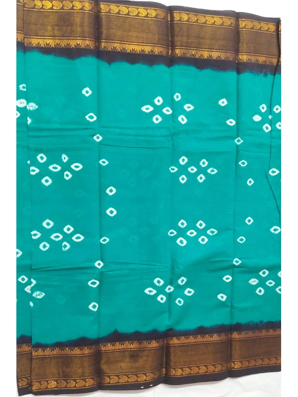 A vibrant Teal Green body that transitions into a deep Black border and pallu through a soft, tie-dyed gradient -SCS00251