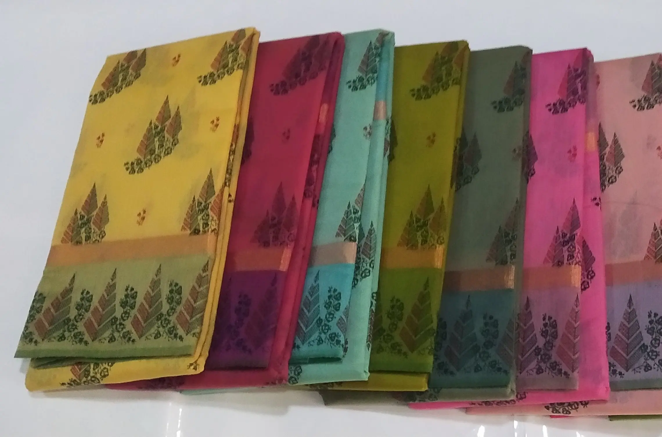 Sri Rajeshwari Silks in Poonjolai, Chinnalapatti offers premium silk sarees, dress materials & fabrics at wholesale prices. Trusted Tamil Nadu silk wholesaler.